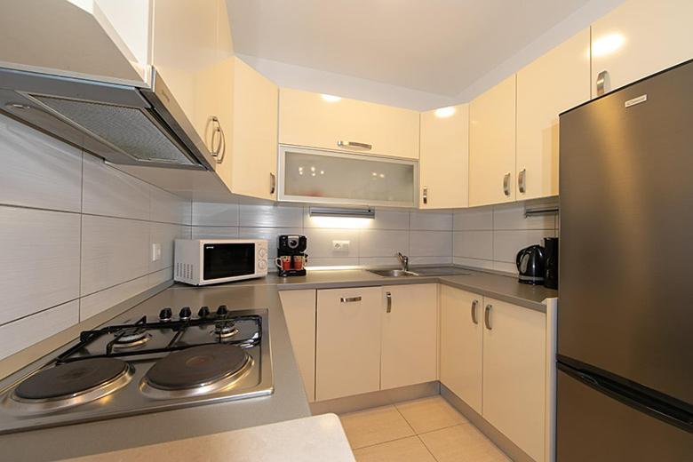ברלה Apartmani Vice מראה חיצוני תמונה