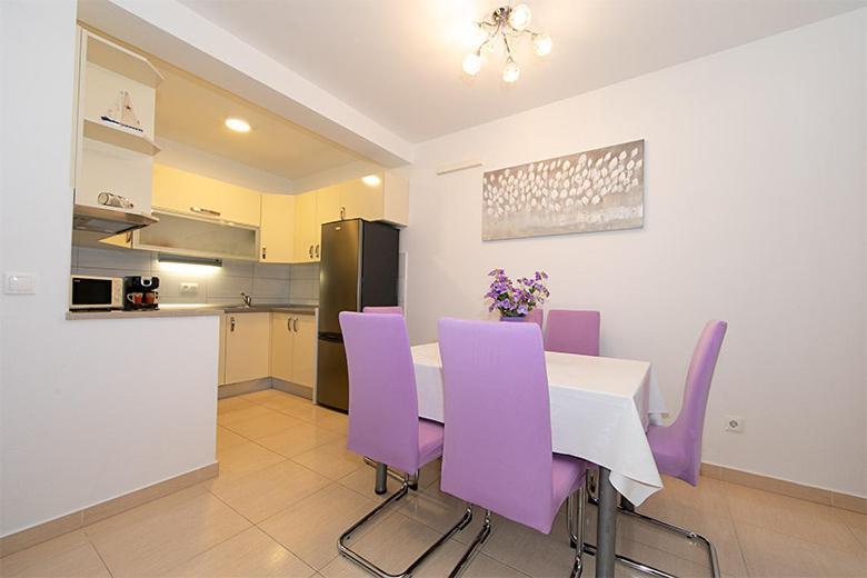 ברלה Apartmani Vice מראה חיצוני תמונה