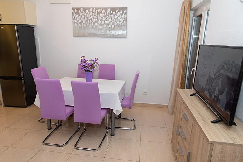 ברלה Apartmani Vice מראה חיצוני תמונה