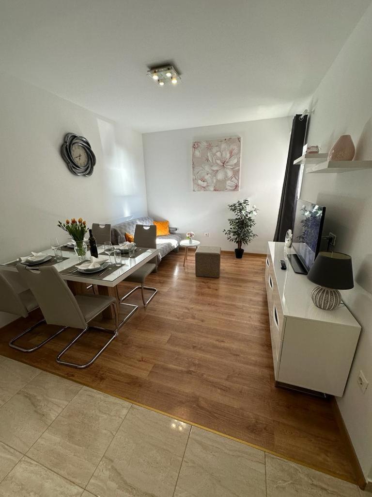 ברלה Apartmani Vice חדר תמונה
